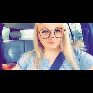 Meet your Posher, Brittany